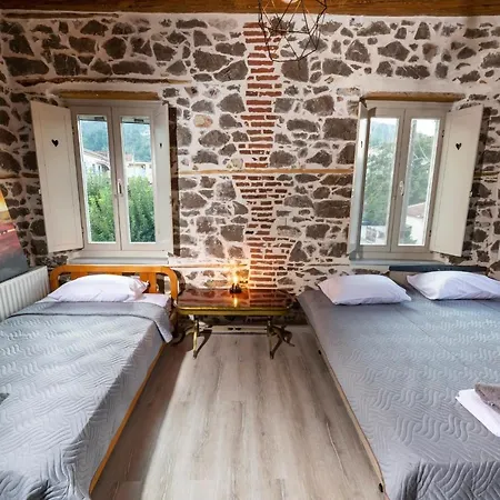 Villa Stonevillamouzaki Luxury Mansion *